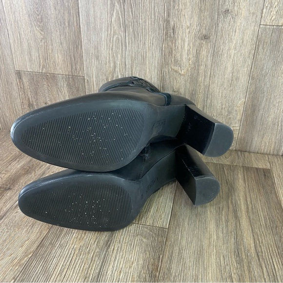 Ralph Lauren Marleigh Womens 11 Black Leather Heeled Booties Ankle Boots Zip Up - Picture 5 of 9